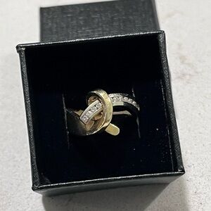 ROGERS & HOLLANDS PRE-LOVED AUTHENTIC 14K YELLOW GOLD 12 DIAMONDS CHANNEL RING